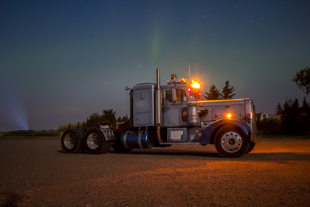 Old Peterbilt 350