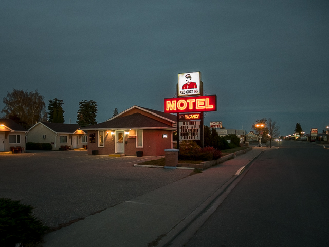 Red Coat Inn Motel Ft Macleod