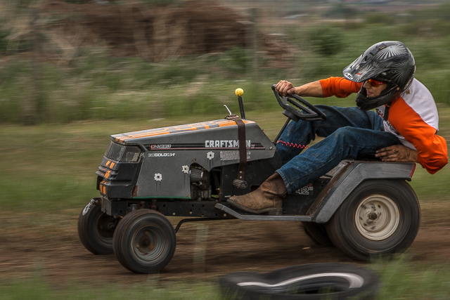 Linden AB Lawnmower Races